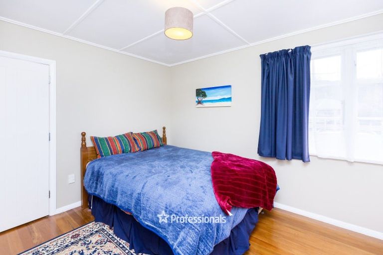 Photo of property in 73 Naenae Road, Naenae, Lower Hutt, 5011