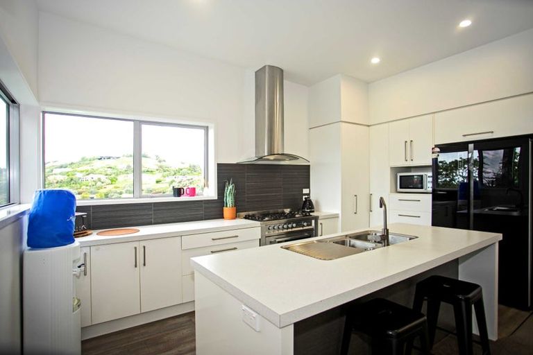 Photo of property in 1 Oceana Drive, Welcome Bay, Tauranga, 3175