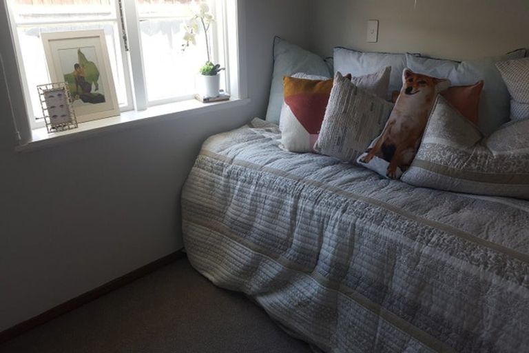 Photo of property in 3 Trevethick Grove, Woburn, Lower Hutt, 5010