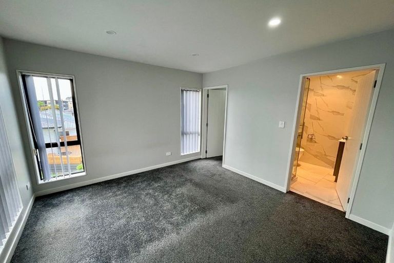 Photo of property in 13d Portage Road, Papatoetoe, Auckland, 2025