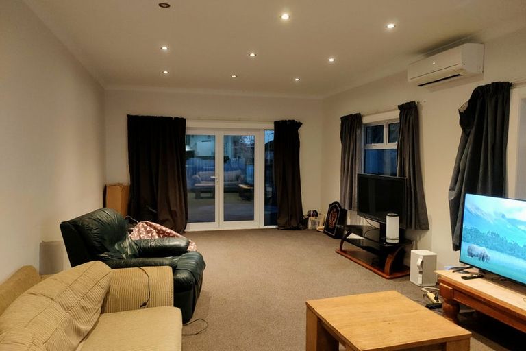 Photo of property in 8 Plunket Avenue, Petone, Lower Hutt, 5012