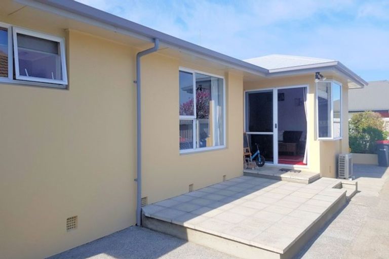 Photo of property in 2/73 Dunbars Road, Halswell, Christchurch, 8025