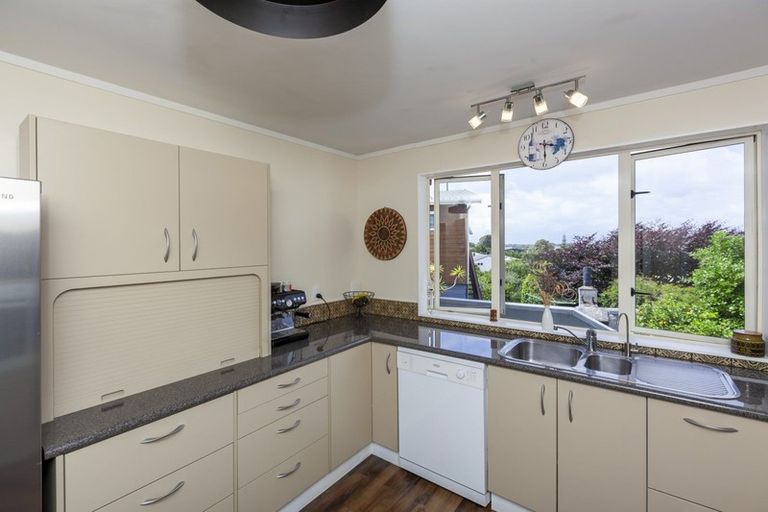 Photo of property in 12a Kohutuhutu Road, Raumati Beach, Paraparaumu, 5032