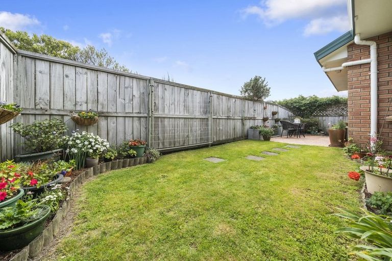 Photo of property in Miramar Villas, 21/3 Byron Street, Miramar, Wellington, 6022