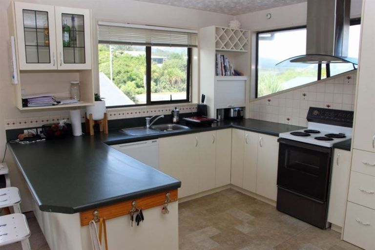 Photo of property in 3 Holland Street, Rapahoe, Greymouth, 7803