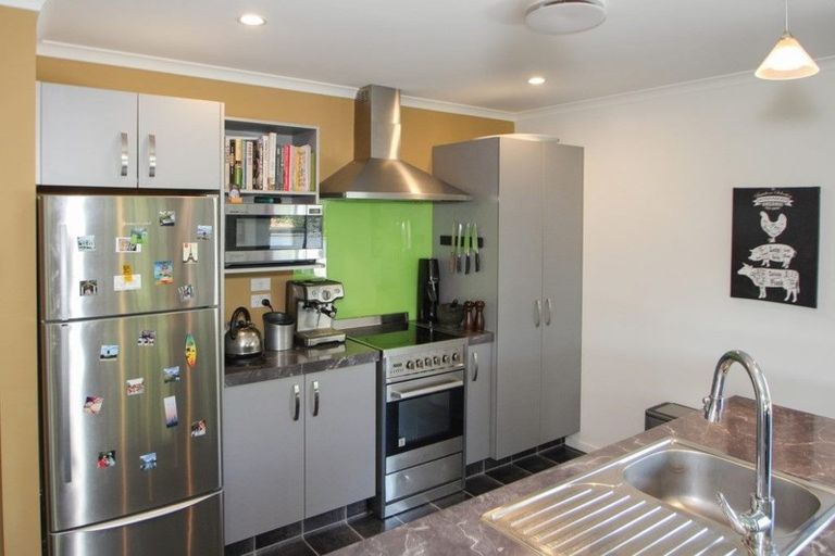 Photo of property in 17 Blue Stone Drive, Waiareka Junction, Oamaru, 9401