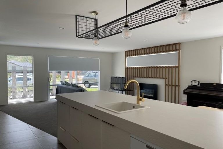 Photo of property in 61 Pakanga Grove, Pyes Pa, Tauranga, 3112