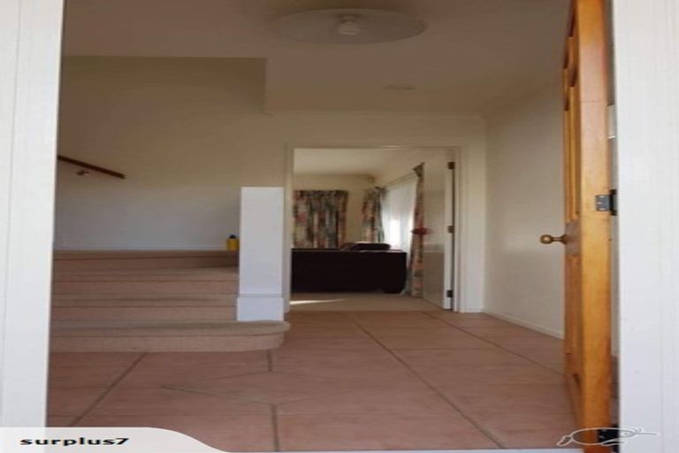 Photo of property in 51 James Evans Drive, Northcote, Auckland, 0627