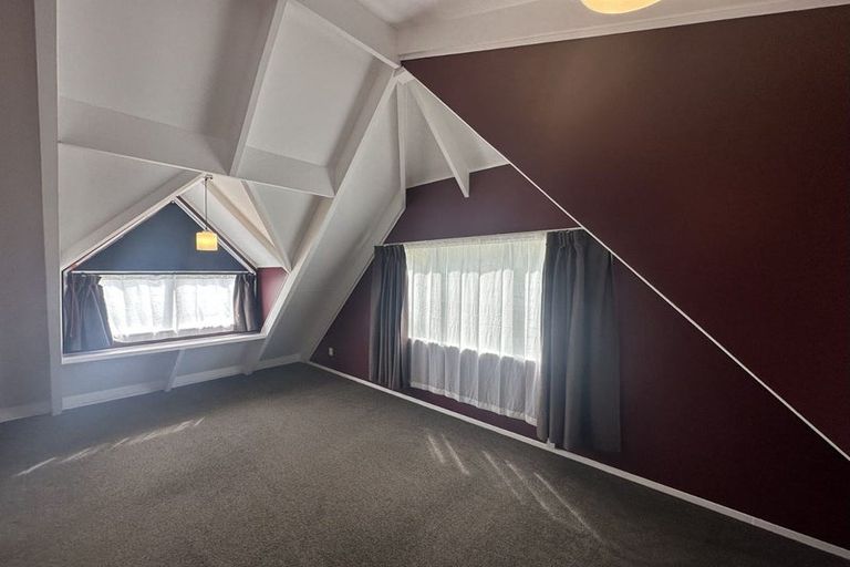 Photo of property in 2/4 Morton Avenue, Forrest Hill, Auckland, 0620
