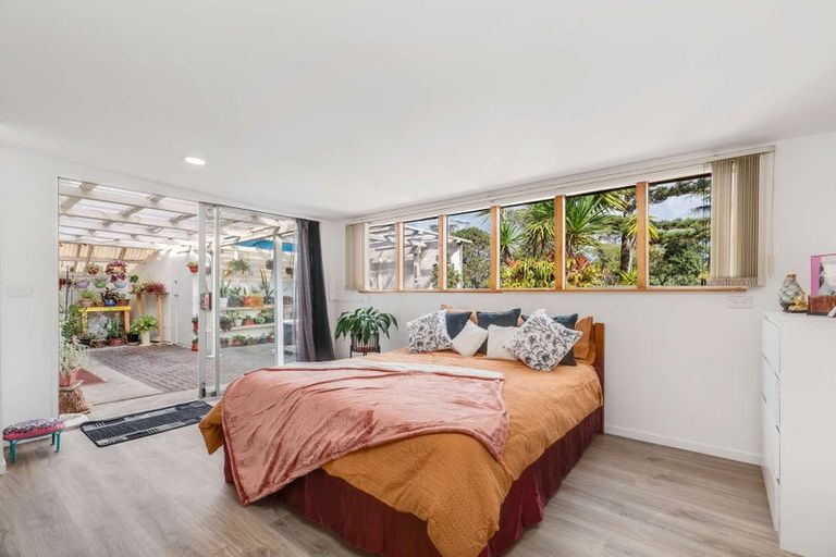 Photo of property in 91 Barrys Road, Glendene, Auckland, 0602