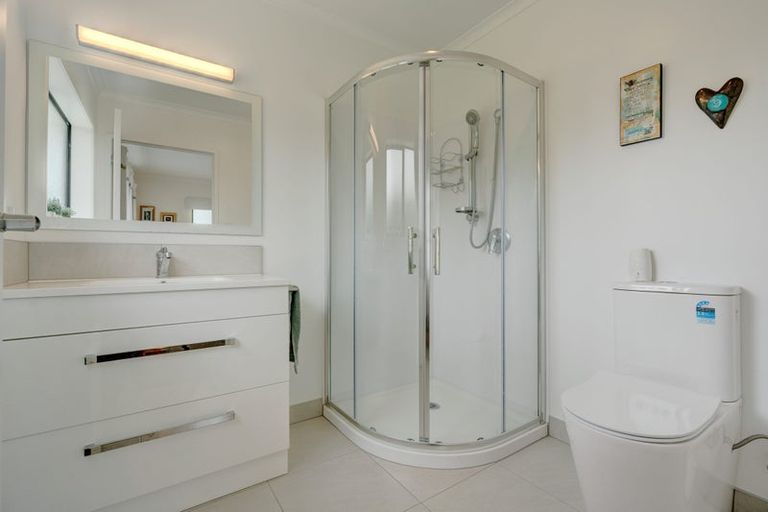 Photo of property in 13 Western View Heights, Horahora, Whangarei, 0110