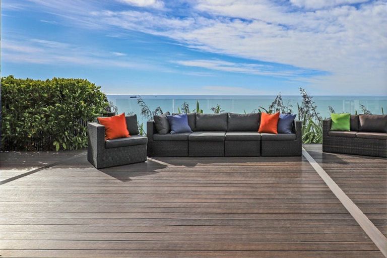 Photo of property in 132 Priestley Terrace, Bluff Hill, Napier, 4110