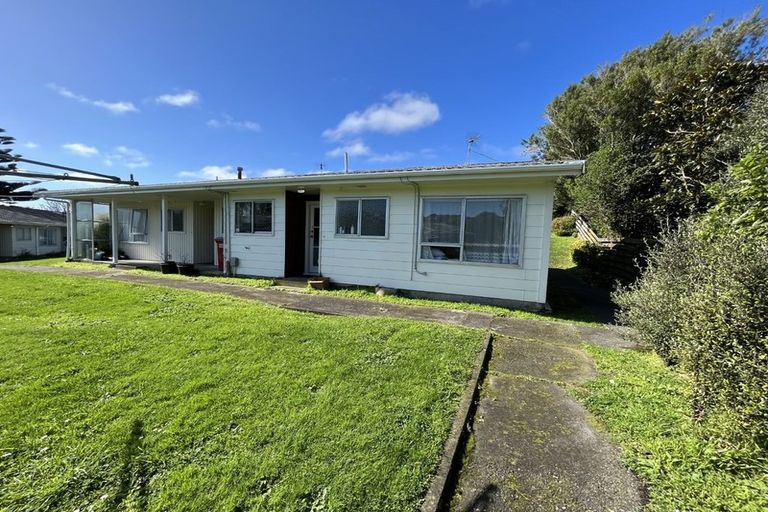 Photo of property in 1/10 Petherick Crescent, Johnsonville, Wellington, 6037