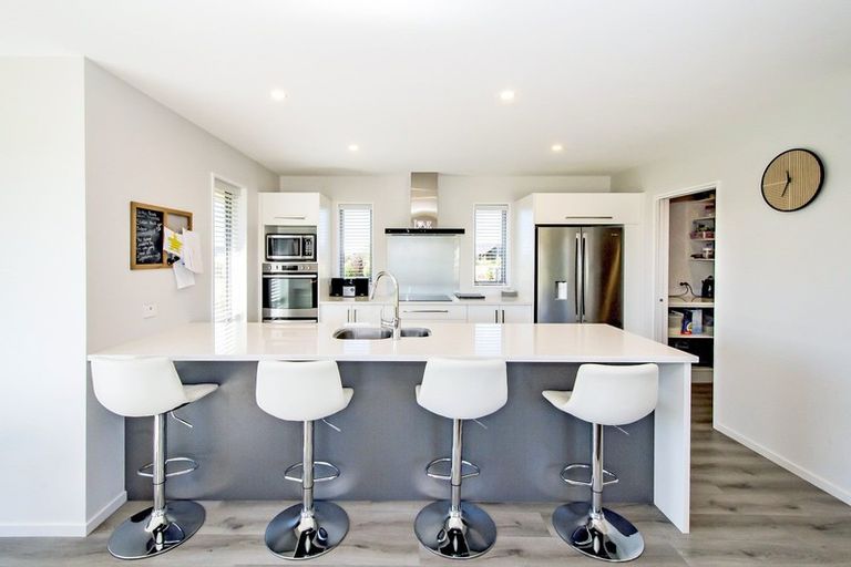 Photo of property in 25 Landsborough Drive, Darfield, 7571