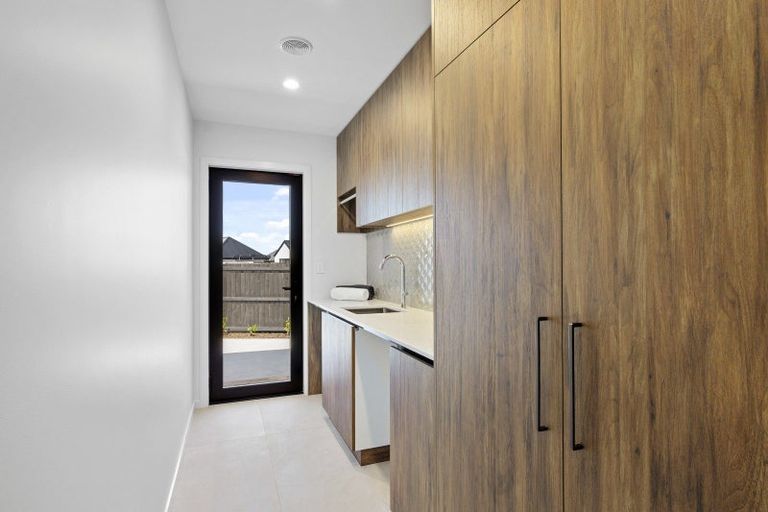 Photo of property in 10 Orchiston Way, Lincoln, 7608