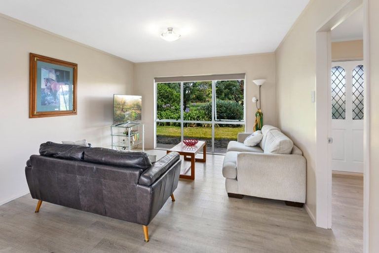 Photo of property in 82 Gary Road, Peka Peka, Otaki, 5581