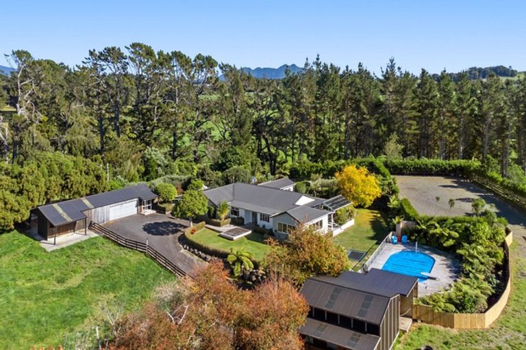Photo of property in 72 Baker Road, Mangorei, New Plymouth, 4371