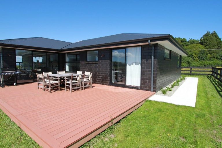 Photo of property in 124 Johns Road, Tariki, Stratford, 4388