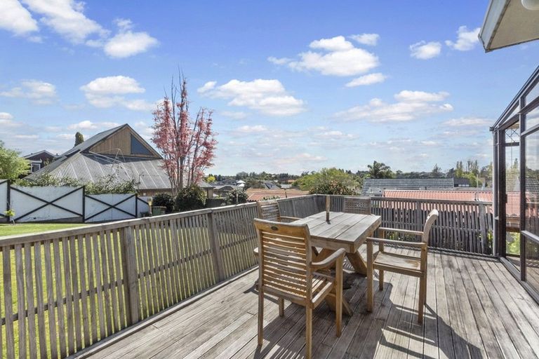 Photo of property in 23 Madill Road, St Andrews, Hamilton, 3200