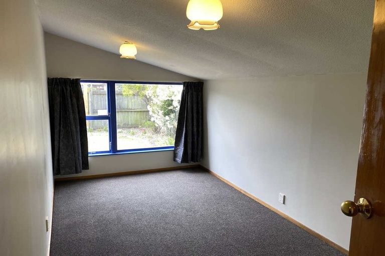 Photo of property in 2/43 Burwood Road, Burwood, Christchurch, 8083
