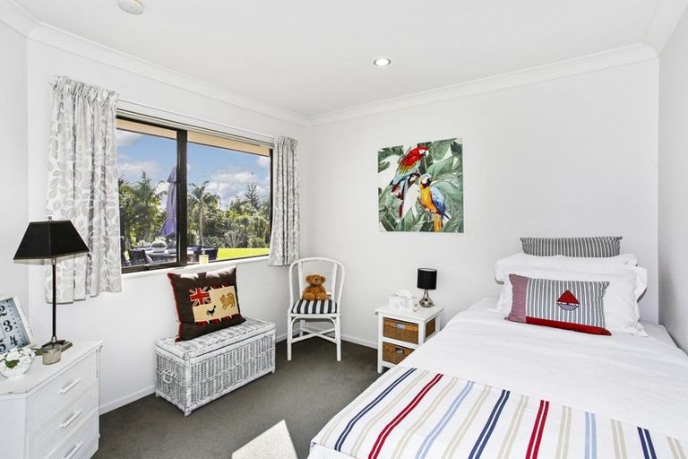 Photo of property in 112e Victoria Avenue, Waiuku, 2123