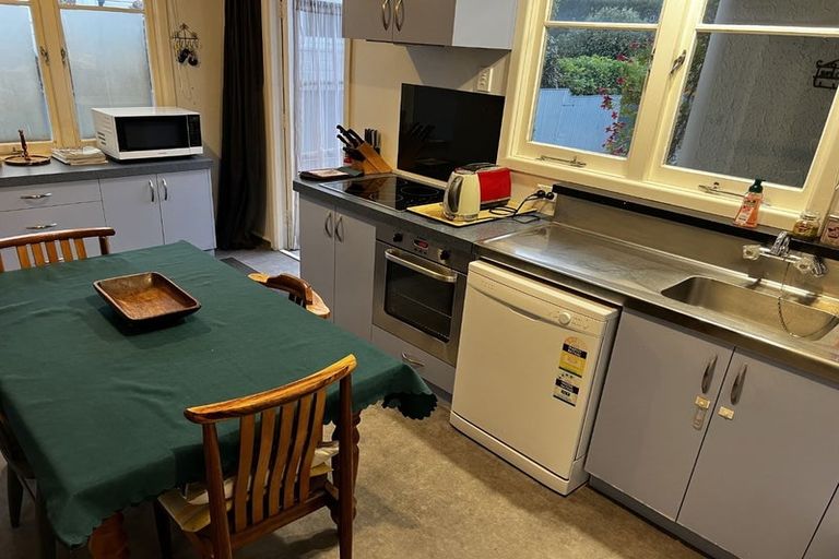 Photo of property in 413 Collinge Road, Mayfair, Hastings, 4122