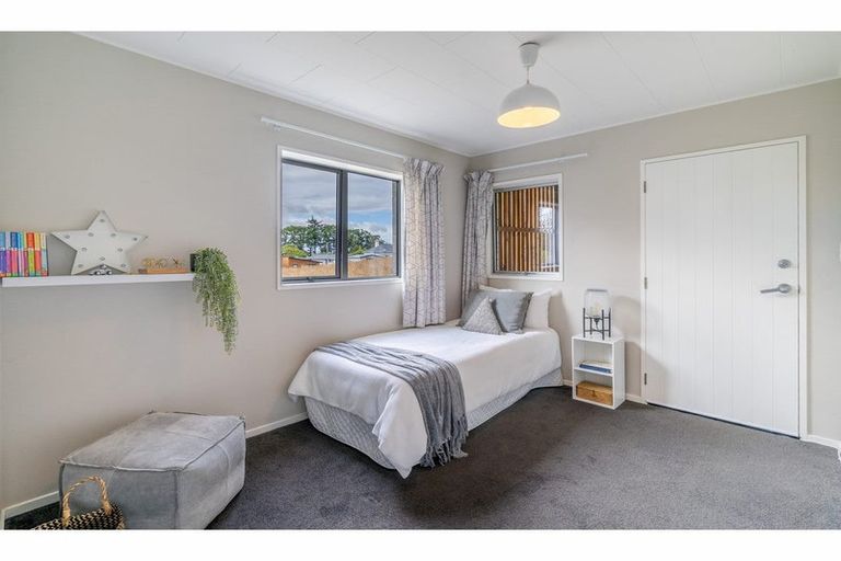 Photo of property in 12 Howard Street, Gore, 9710