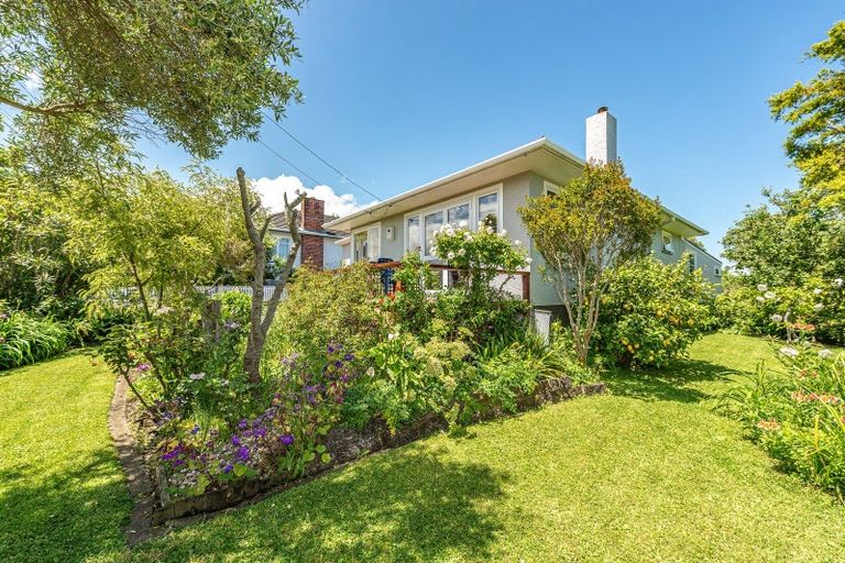 Photo of property in 7 East Way, Durie Hill, Whanganui, 4500