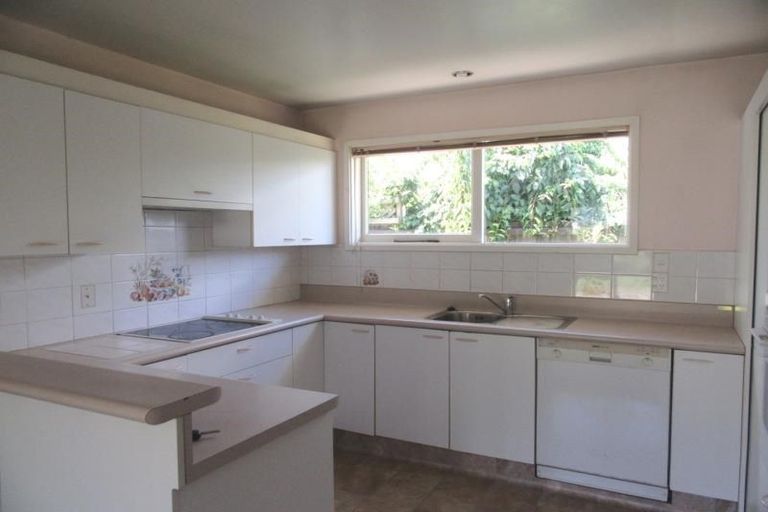 Photo of property in 146a Yaldhurst Road, Sockburn, Christchurch, 8042