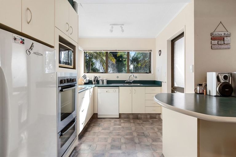 Photo of property in 32 Vivian Drive, Omokoroa, 3114