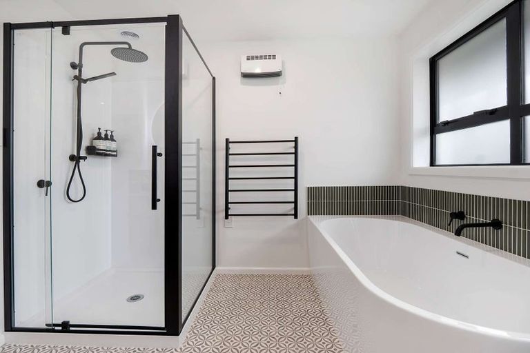 Photo of property in 53 Woodbury Street, Russley, Christchurch, 8042