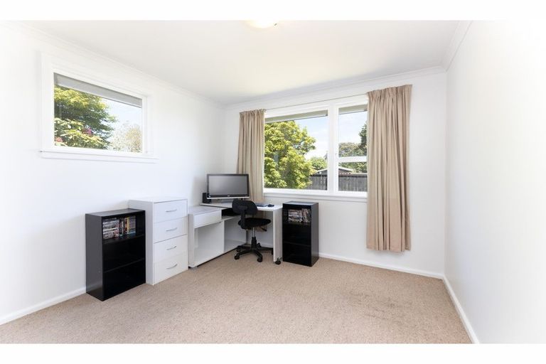 Photo of property in 6 Bush Street, Rangiora, 7400