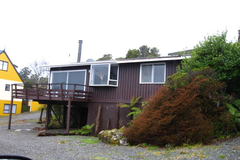 Photo of property in 55 Korua Street, Moana, 7872