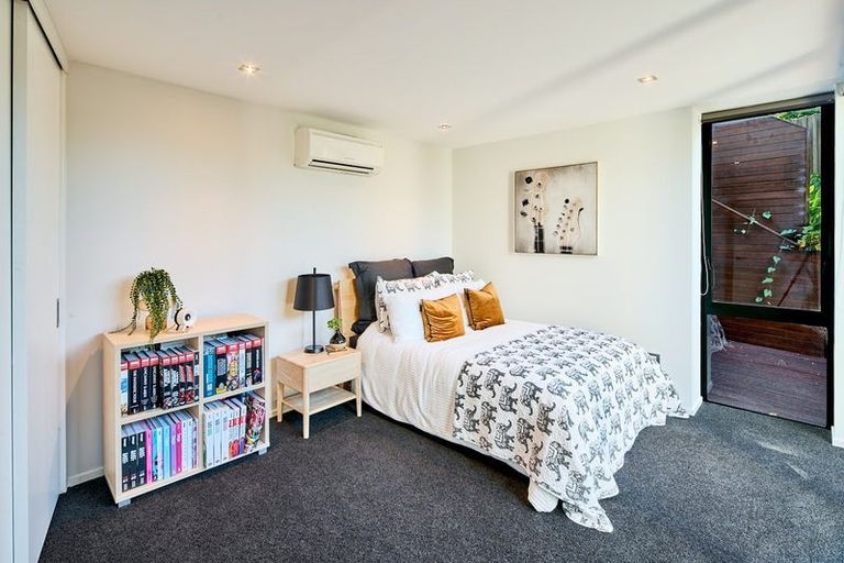 Photo of property in 24d Mandalay Terrace, Khandallah, Wellington, 6035
