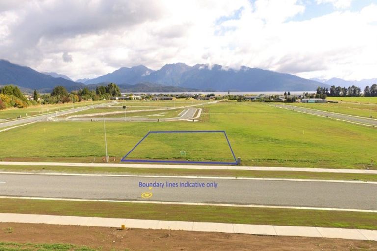 Photo of property in 22 Marakura Drive, Te Anau, 9600
