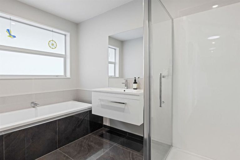 Photo of property in 53 Dunlops Crescent, Bottle Lake, Christchurch, 8083