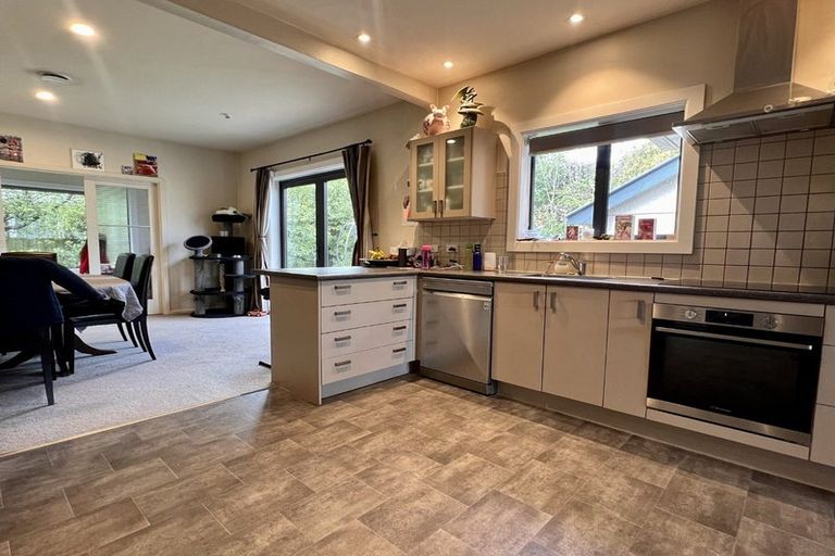 Photo of property in 236 Greers Road, Bryndwr, Christchurch, 8053