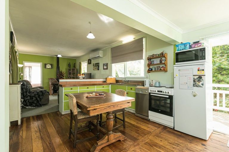 Photo of property in 48 Kenderdine Road, Elsthorpe, Otane, 4277