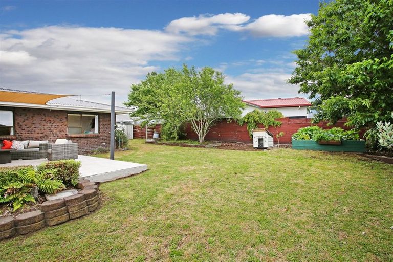 Photo of property in 1 Heron Place, Waiuku, 2123