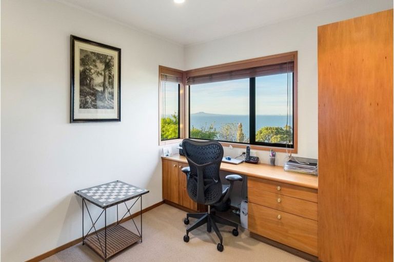 Photo of property in 33b Tiri Road, Manly, Whangaparaoa, 0930