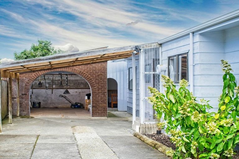 Photo of property in 10 Dillon Bell Road, Whataupoko, Gisborne, 4010