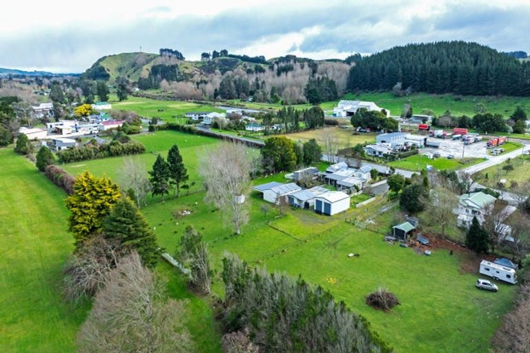Photo of property in 81265 State Highway 2, Mangatainoka, Pahiatua, 4982