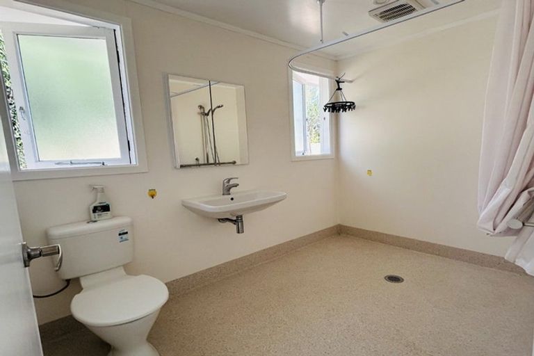 Photo of property in 12 Moana Road, Tinopai, Matakohe, 0593