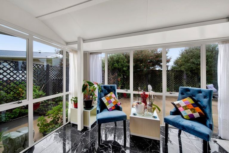 Photo of property in 24 Park Lane, Waitara, 4320