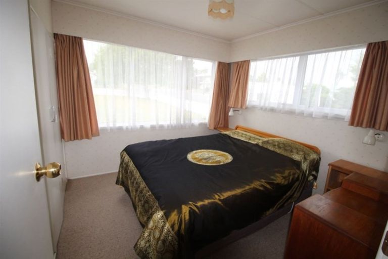 Photo of property in 63 Pohutukawa Drive, Tokoroa, 3420