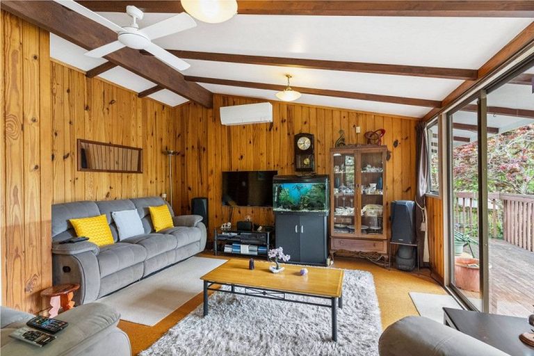 Photo of property in 48 Redcrest Avenue, Red Hill, Papakura, 2110