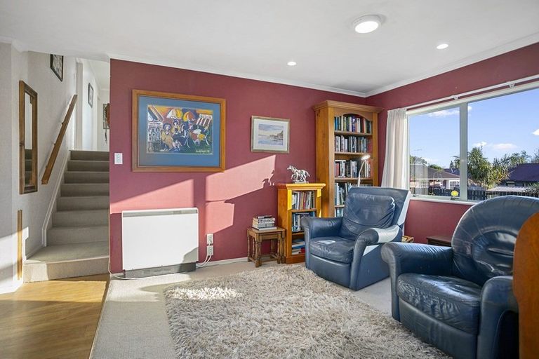 Photo of property in 63 Carlyle Street, Leamington, Cambridge, 3432