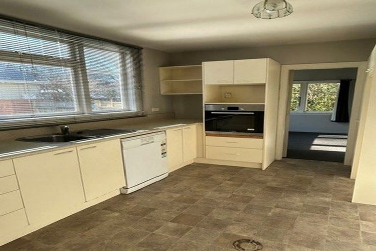 Photo of property in 2 Highgate Avenue, Merivale, Christchurch, 8014
