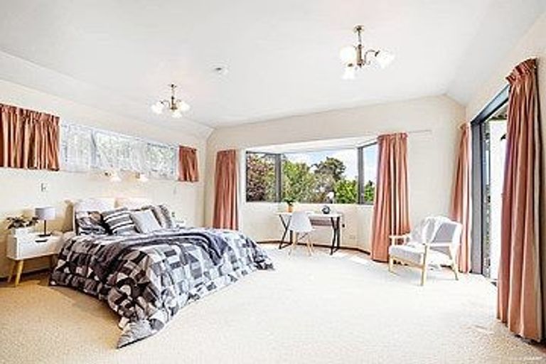 Photo of property in 68 Redwing Street, Browns Bay, Auckland, 0630