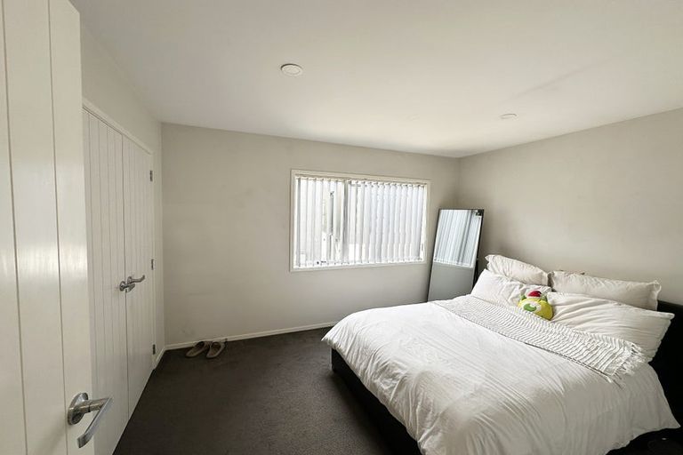 Photo of property in 4 Ruhanui Lane, Pakuranga Heights, Auckland, 2010